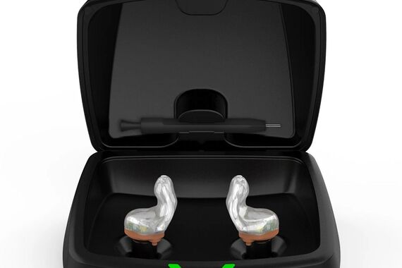 SHT Custom Charger_FL19_P002456_ITC R_LtBrown_Clear_Rome_Front_Full Open_Sm